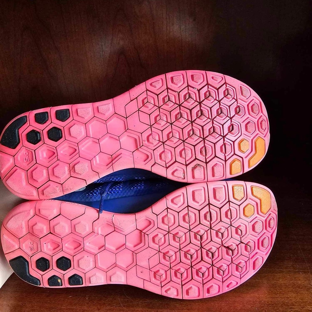 Women’s Nike shoes